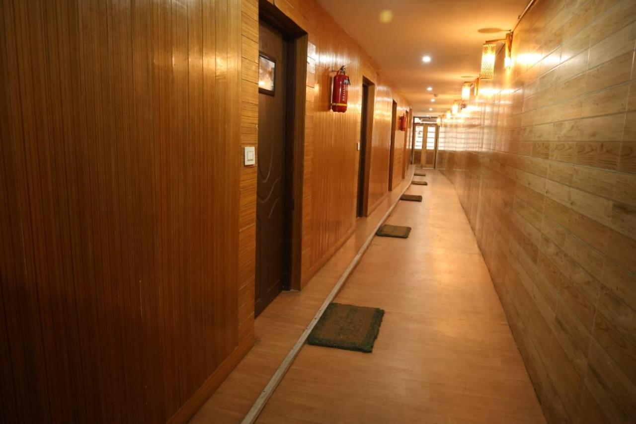 Sleeping Beauty Hotel Moutain View Property Joshīmath Dış mekan fotoğraf