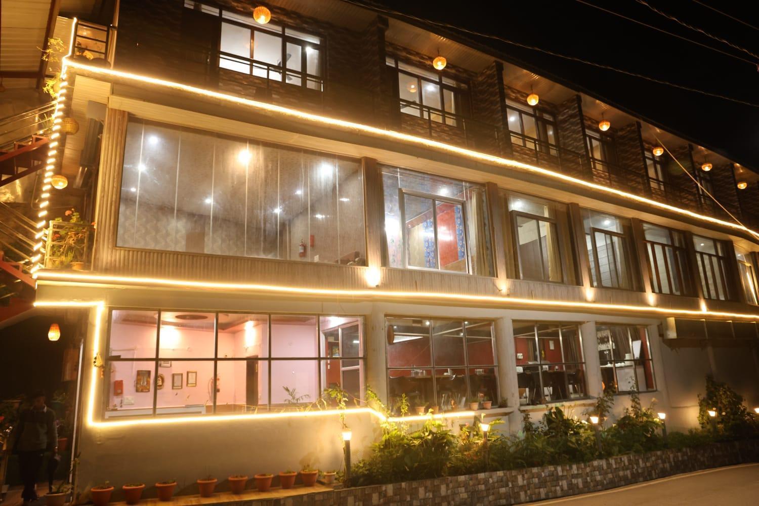 Sleeping Beauty Hotel Moutain View Property Joshīmath Dış mekan fotoğraf