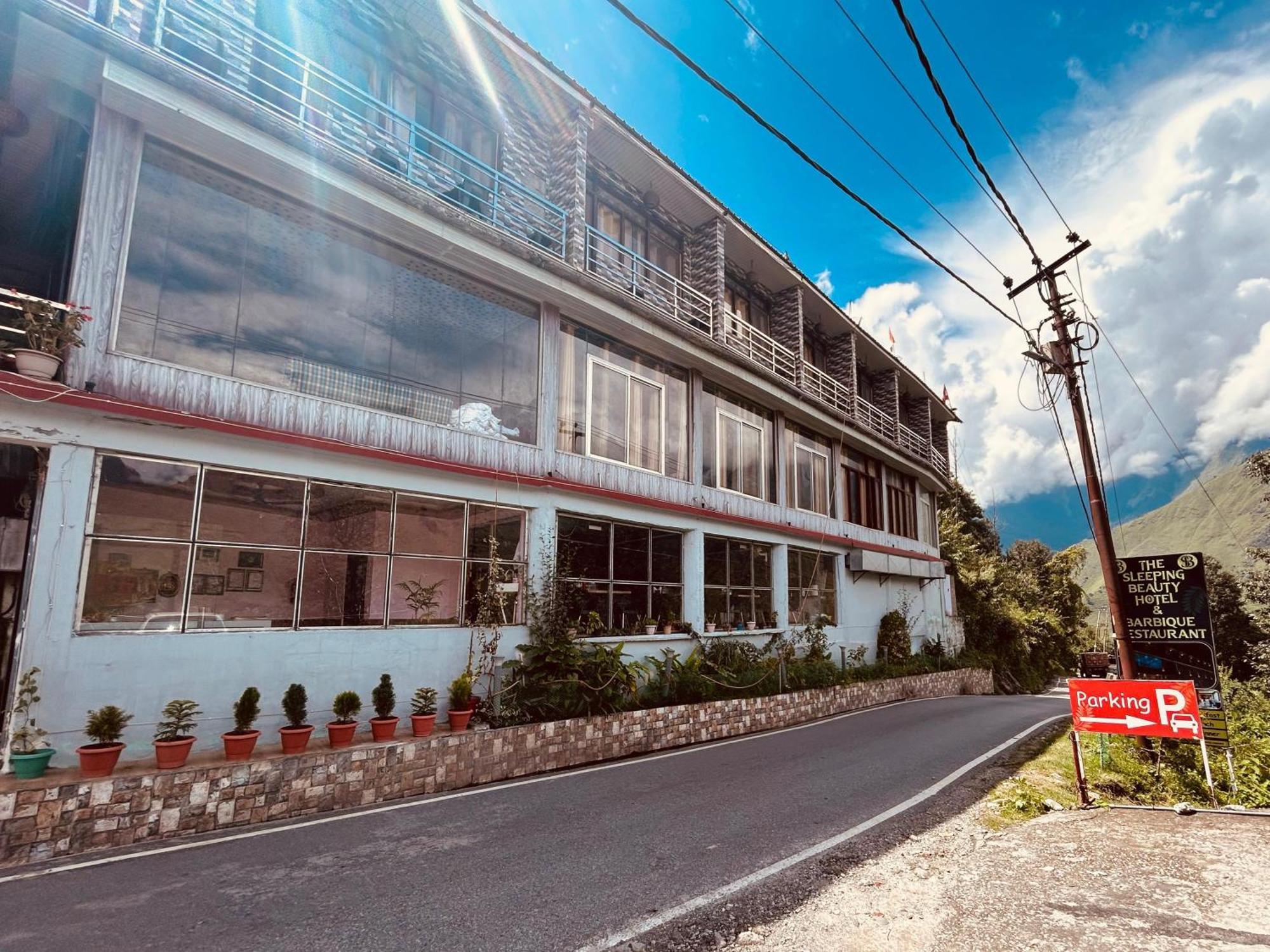 Sleeping Beauty Hotel Moutain View Property Joshīmath Dış mekan fotoğraf