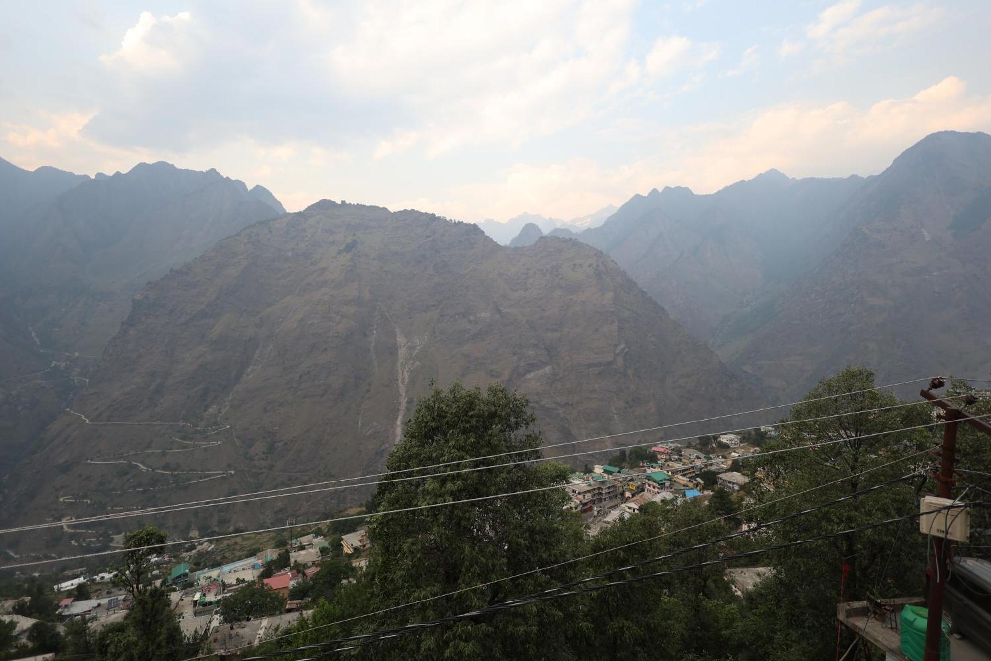 Sleeping Beauty Hotel Moutain View Property Joshīmath Dış mekan fotoğraf